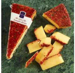 Wyngaard Kaas Sundried Tomato & Chives Gouda Wedge